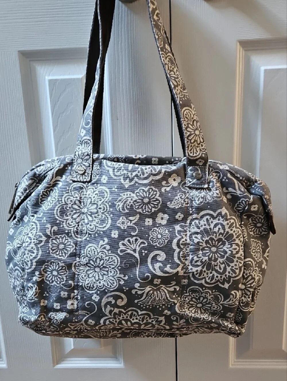 Thirty One Gray Floral Quilted Tote Bag with Front Pockets
